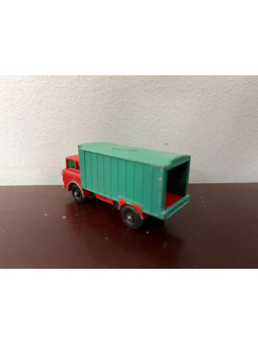 Vintage Matchbox Series No. 44 Refrigerator Truck G.M.C. Lesney England Diecast